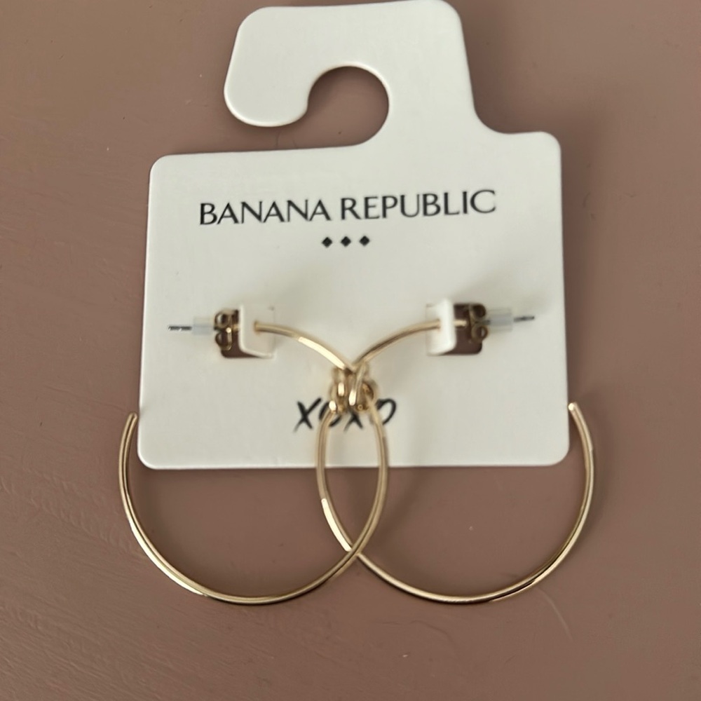 Gold tone hoop earrings- NEW